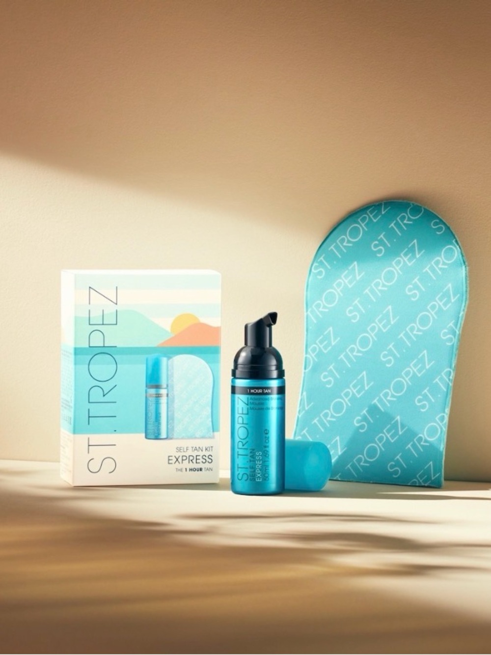 St. Tropez Express Self Tan Mini Kit in Aqua Blue